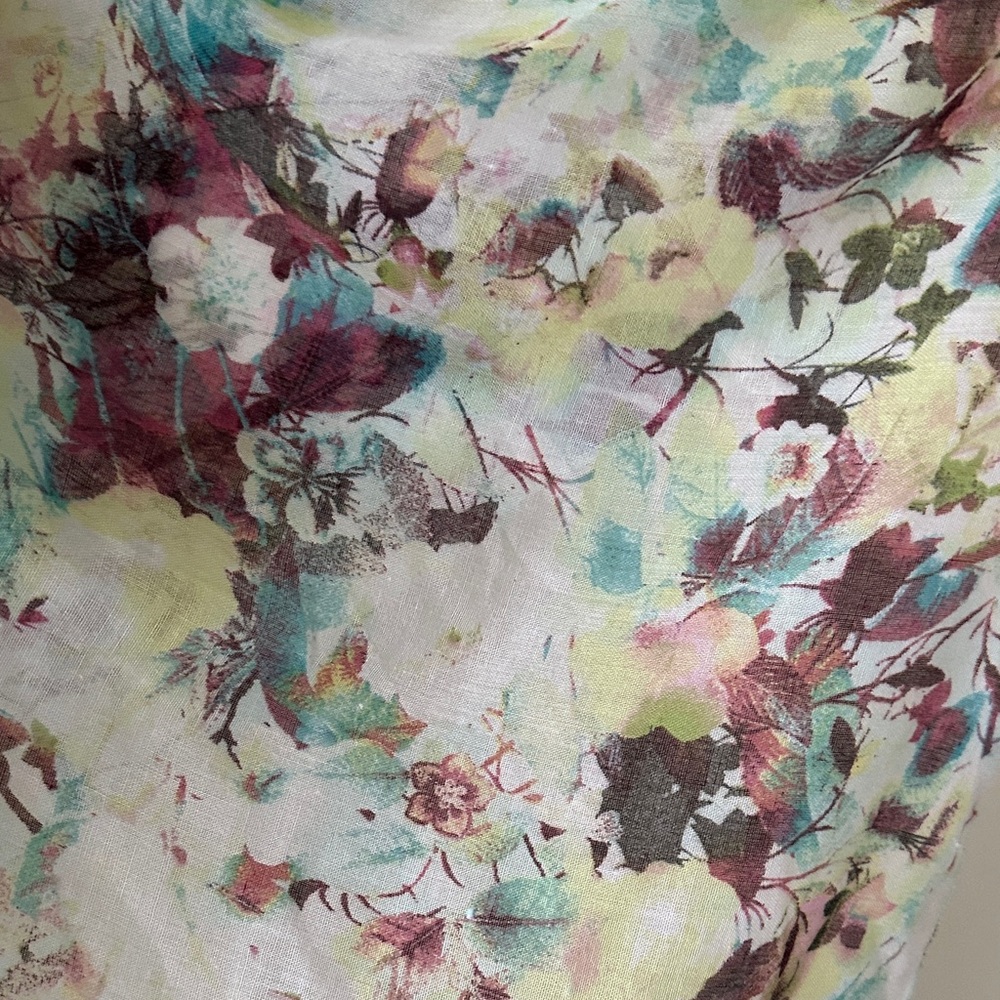 Floral Sheer Vest - Picture 2 of 7